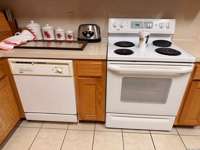 118 HEINEN RD, Bandera, TX 78003