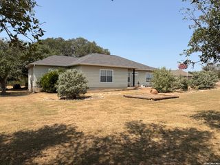 118 HEINEN RD, Bandera, TX 78003