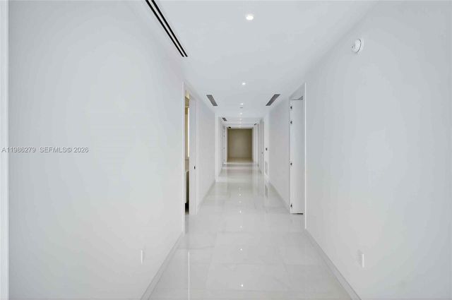 300 Biscayne Blvd Way 4901E, Miami, FL 33131