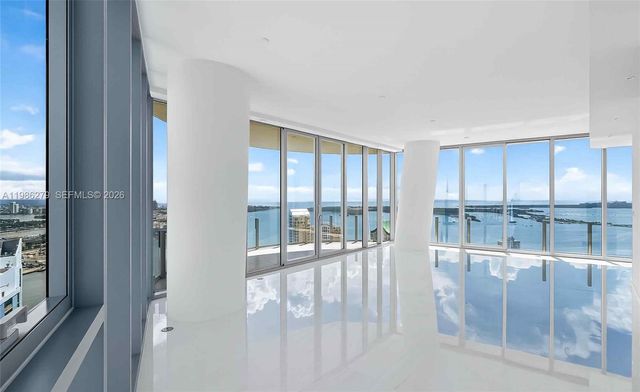 300 Biscayne Blvd Way 4901E, Miami, FL 33131