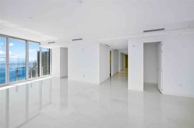 300 Biscayne Blvd Way 4901E, Miami, FL 33131