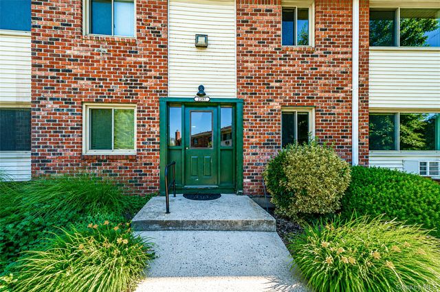 2397 union blvd 8a, Islip, NY 11751