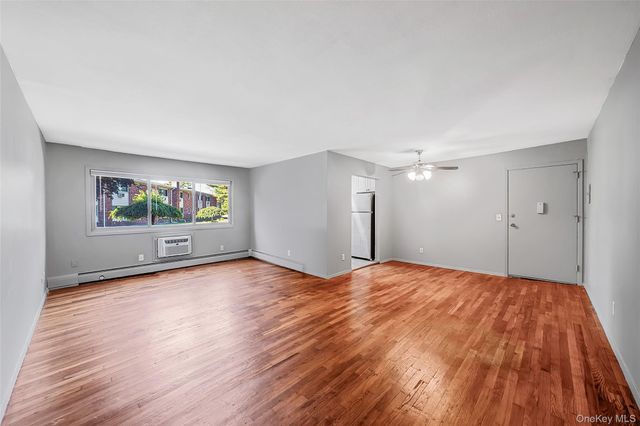2397 union blvd 8a, Islip, NY 11751