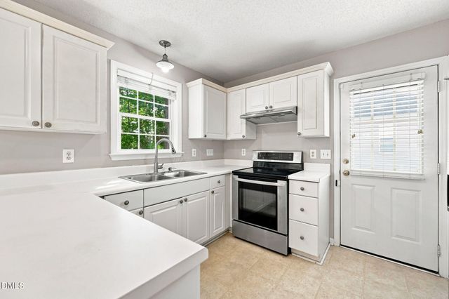 106 Zircon Lane, Knightdale, NC 27545