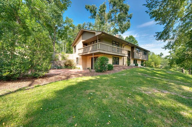 2010 Sunny Side Dr, Brentwood, TN 37027