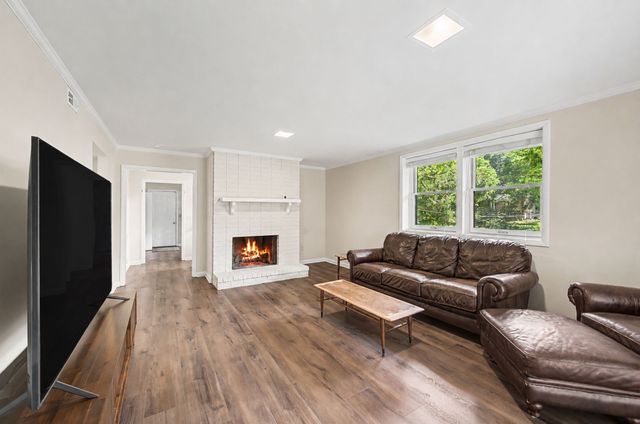 2010 Sunny Side Dr, Brentwood, TN 37027