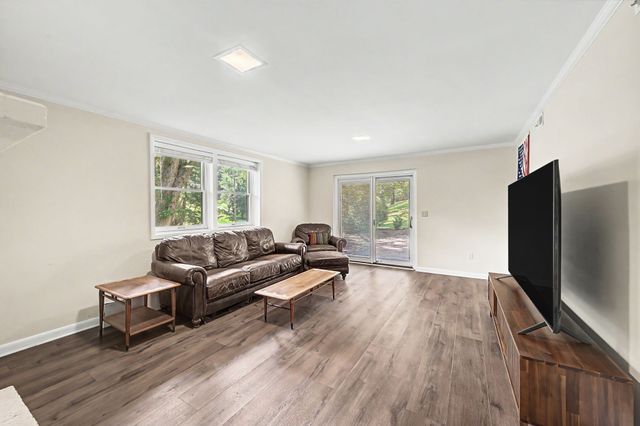 2010 Sunny Side Dr, Brentwood, TN 37027