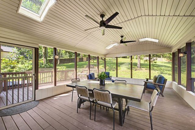 2010 Sunny Side Dr, Brentwood, TN 37027