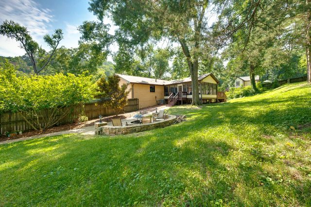 2010 Sunny Side Dr, Brentwood, TN 37027