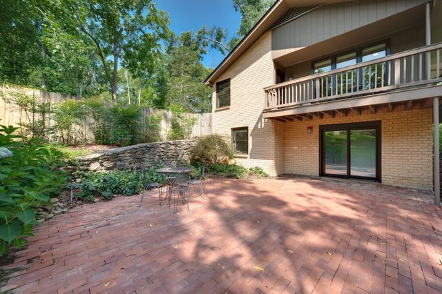 2010 Sunny Side Dr, Brentwood, TN 37027