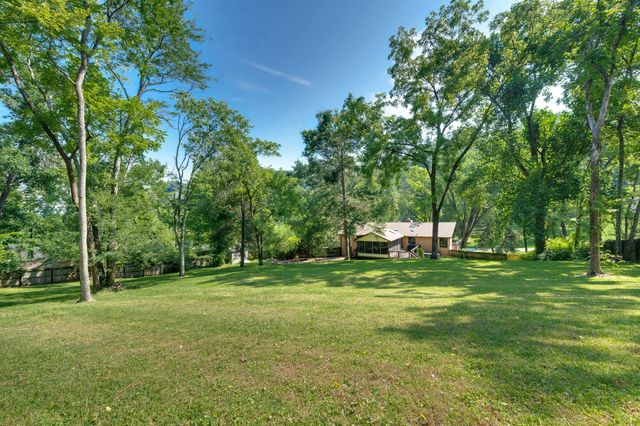 2010 Sunny Side Dr, Brentwood, TN 37027