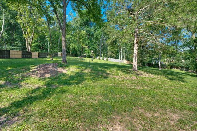 2010 Sunny Side Dr, Brentwood, TN 37027