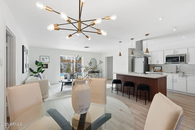 8725 E CORONADO Road, Scottsdale, AZ 85257