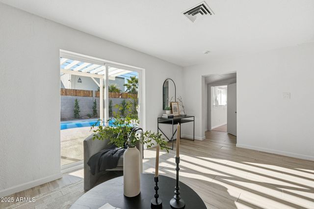 8725 E CORONADO Road, Scottsdale, AZ 85257