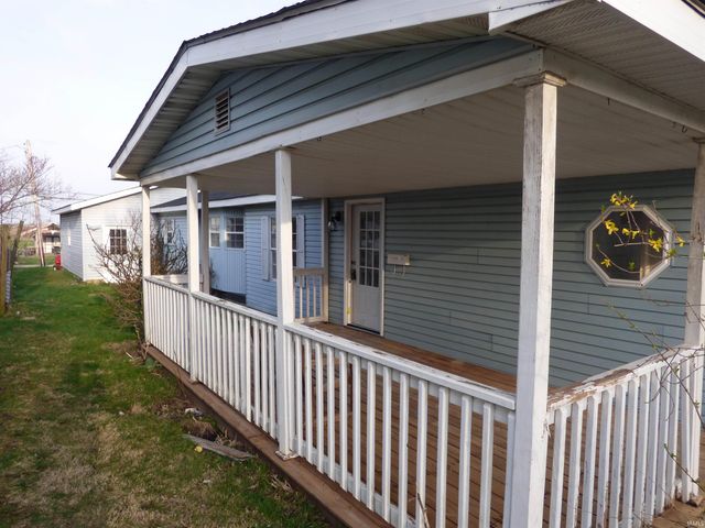 1140 Hawthorne Avenue, Frankfort, IN 46041