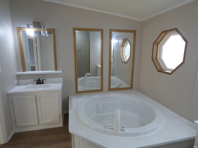 1140 Hawthorne Avenue, Frankfort, IN 46041