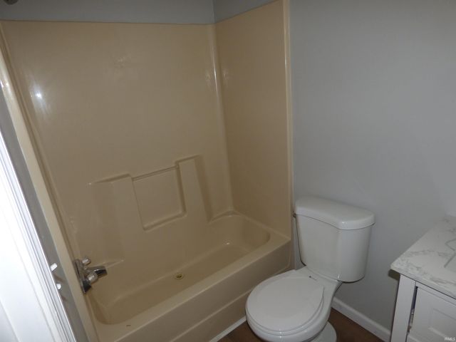 1140 Hawthorne Avenue, Frankfort, IN 46041