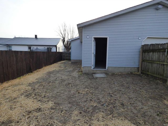 1140 Hawthorne Avenue, Frankfort, IN 46041