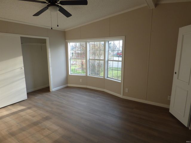 1140 Hawthorne Avenue, Frankfort, IN 46041