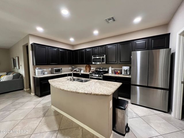 12945 N Indian Palms Drive, Tucson, AZ 85755