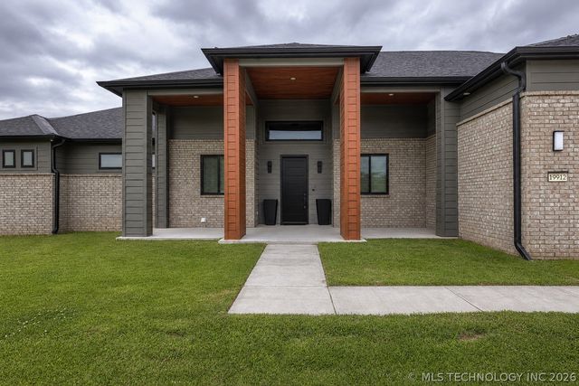 19912 E 126th Street N, Collinsville, OK 74021