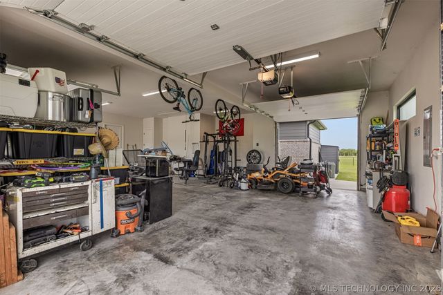 19912 E 126th Street N, Collinsville, OK 74021