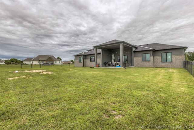 19912 E 126th Street N, Collinsville, OK 74021