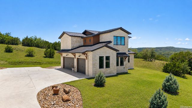 151 KUDU CV, Blanco, TX 78606