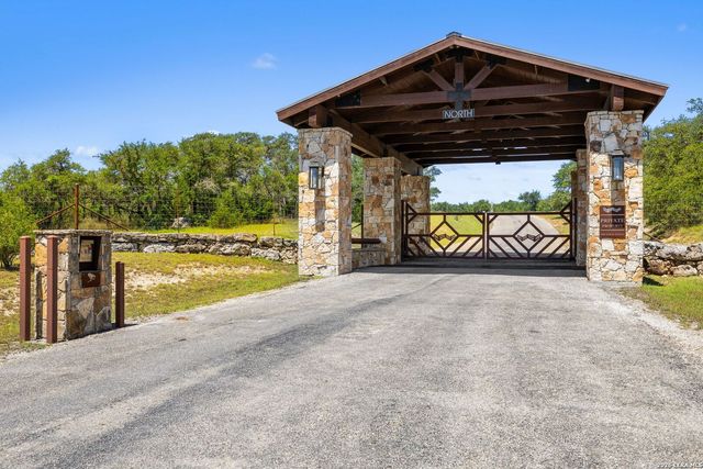 151 KUDU CV, Blanco, TX 78606