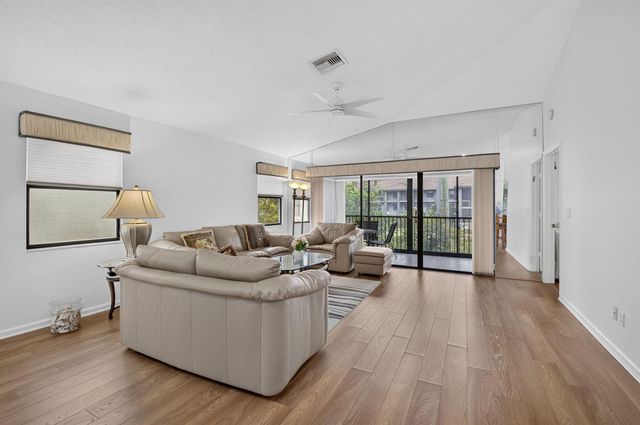 10039 53rd Way S 2303, Boynton Beach, FL 33437