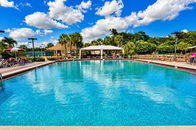 10039 53rd Way S 2303, Boynton Beach, FL 33437