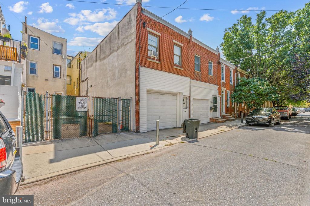 1304 S 10TH ST, PHILADELPHIA, PA 19147 — photo 3