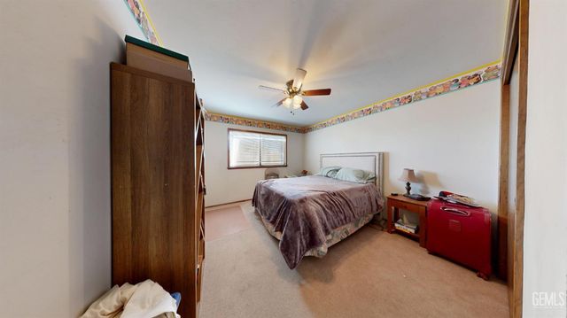 7908 Kimberly Avenue, Bakersfield, CA 93308