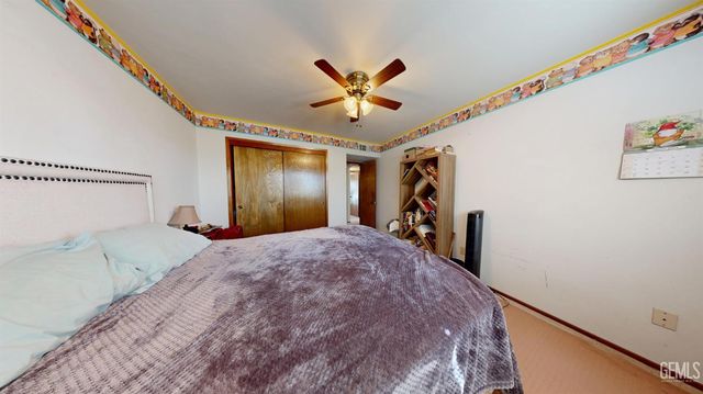 7908 Kimberly Avenue, Bakersfield, CA 93308