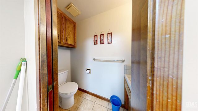 7908 Kimberly Avenue, Bakersfield, CA 93308