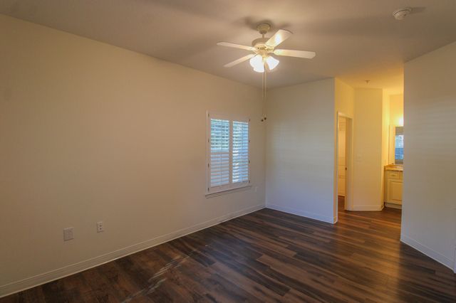 1300 Park West Boulevard 401, Mount Pleasant, SC 29466