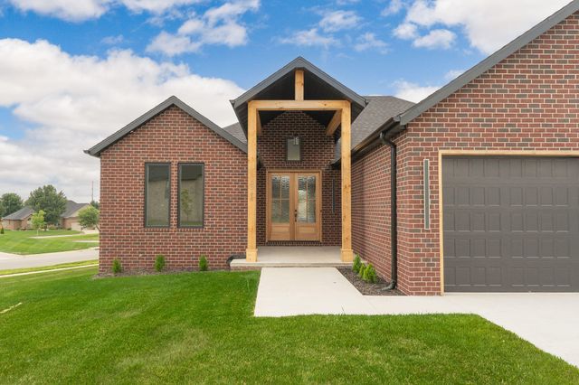 5048 E Swale Court, Springfield, MO 65802