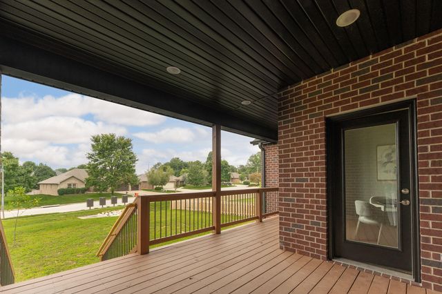 5048 E Swale Court, Springfield, MO 65802
