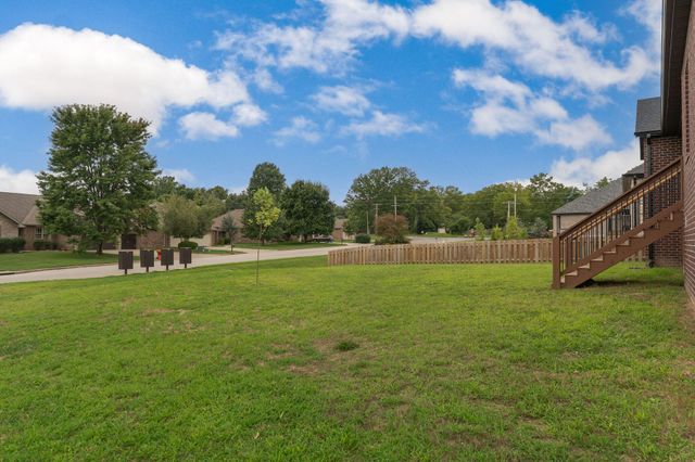 5048 E Swale Court, Springfield, MO 65802