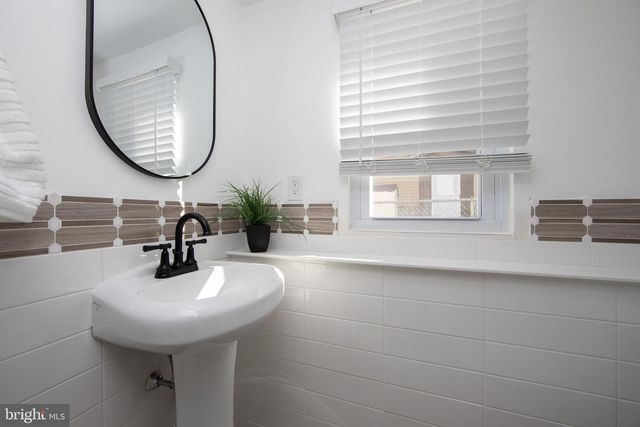 405 E MELROSE AVE, Westmont, NJ 08108