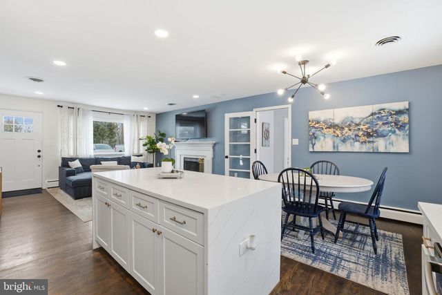 8705 OLD MOUNT VERNON RD, Alexandria, VA 22309