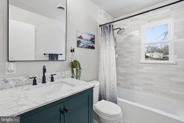 8705 OLD MOUNT VERNON RD, Alexandria, VA 22309