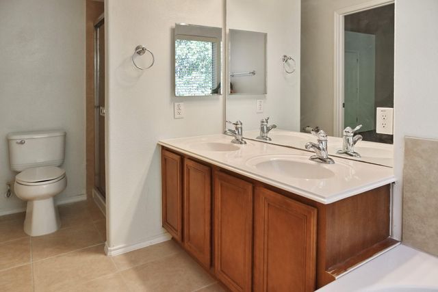 13600 Breton Ridge Street 4B, Houston, TX 77070