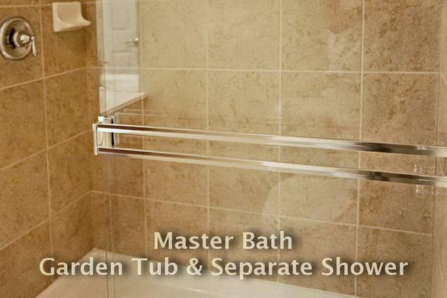 13600 Breton Ridge Street 4B, Houston, TX 77070