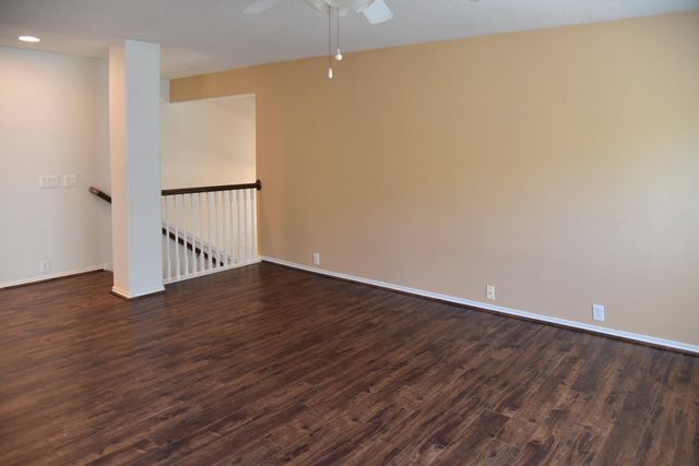 13600 Breton Ridge Street 4B, Houston, TX 77070