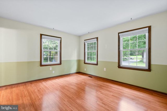 17613 KIRK LN, Rockville, MD 20853