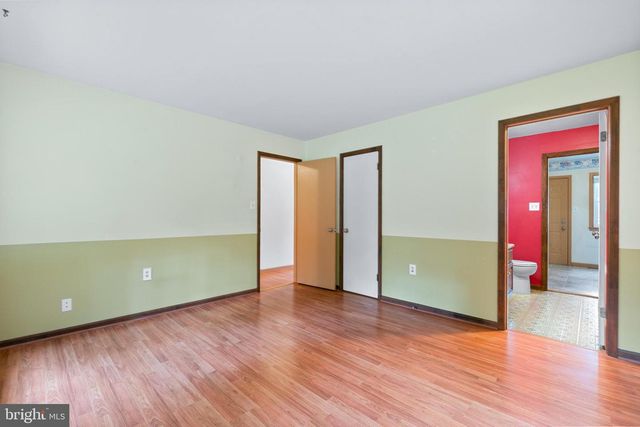 17613 KIRK LN, Rockville, MD 20853