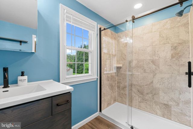 17613 KIRK LN, Rockville, MD 20853