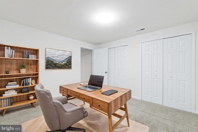 17613 KIRK LN, Rockville, MD 20853