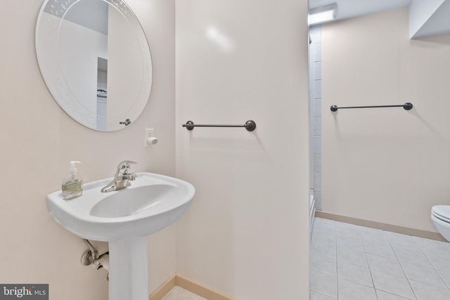 17613 KIRK LN, Rockville, MD 20853